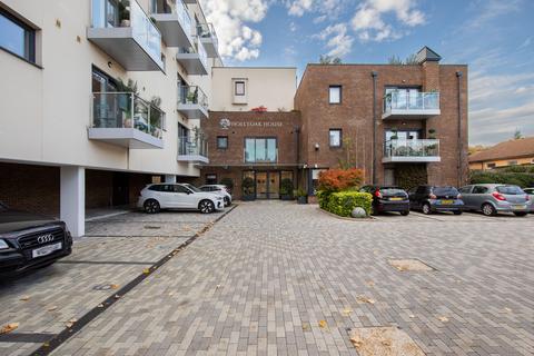 undefined, High Road, Loughton, IG10