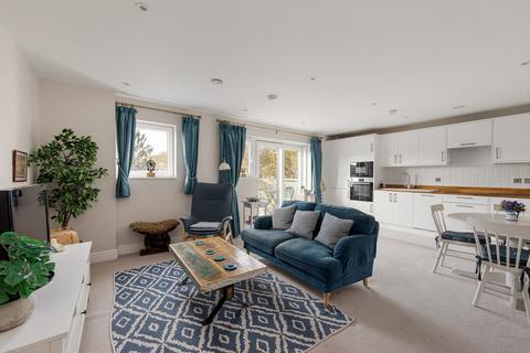 undefined, High Road, Loughton, IG10