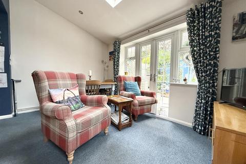 3 bedroom semi-detached house for sale, Alyssum Way, Narborough LE19