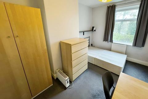 undefined, Wood Terrace, West Yorkshire HD4