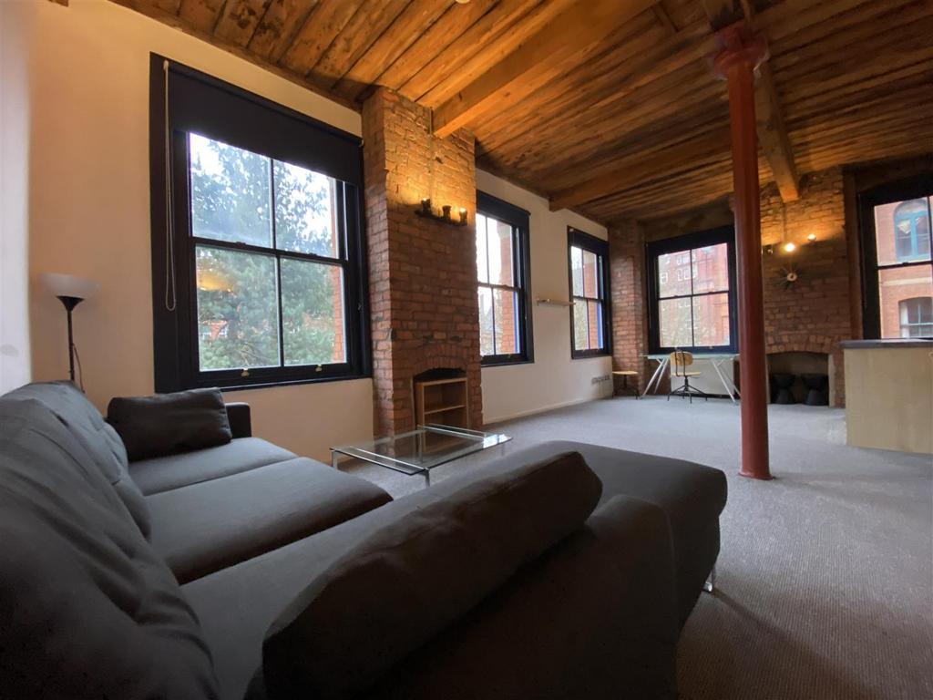 Livingroom.jpeg
