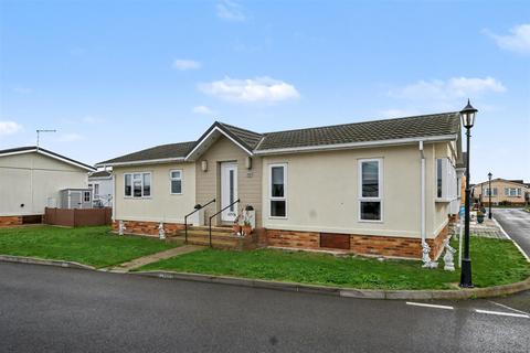 undefined, Kings Park, Canvey Island SS8