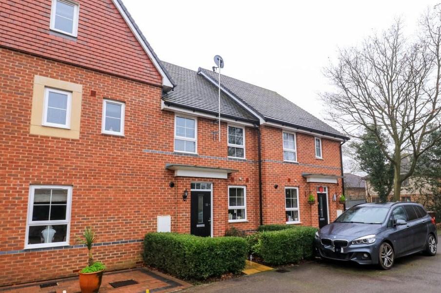 Sparrowhawk Place, Hatfield, AL10