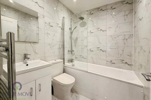 1 bedroom semi-detached house to rent, Latham Road, Bexleyheath DA6