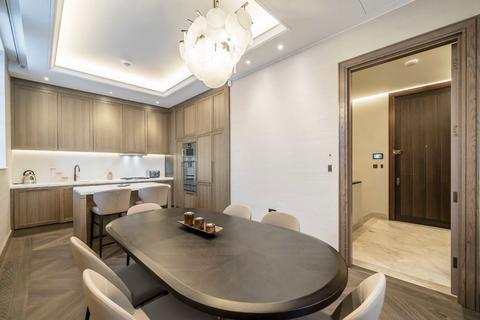 2 bedroom flat to rent, Chesterfield Hill, London W1J