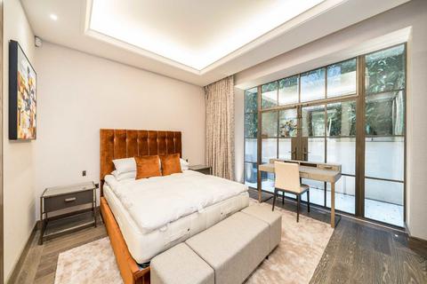 2 bedroom flat to rent, Chesterfield Hill, London W1J