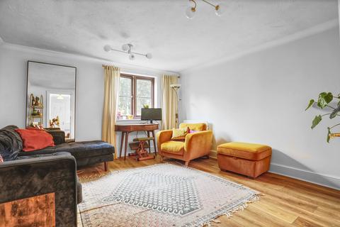 2 bedroom flat for sale, River Meads, Stanstead Abbotts, SG12