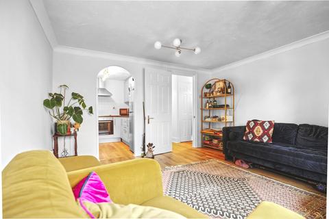 2 bedroom flat for sale, River Meads, Stanstead Abbotts, SG12