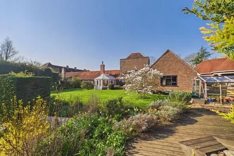 undefined, The Manor Stables, Warren Road, Little Horwood, Buckinghamshire