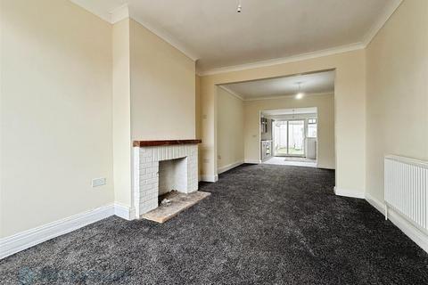 2 bedroom end of terrace house for sale, Victoria Parade, Hedon Road, Hull HU9