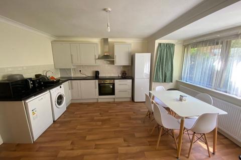 undefined, Monmouth Square, Winchester, SO22