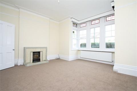 2 bedroom maisonette to rent, Richmond Road, Staines-upon-Thames, TW18