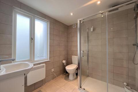 3 bedroom apartment to rent, Anerley Park, Anerley, London, SE20