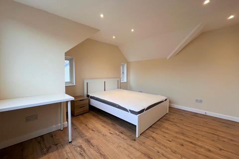 3 bedroom apartment to rent, Anerley Park, Anerley, London, SE20