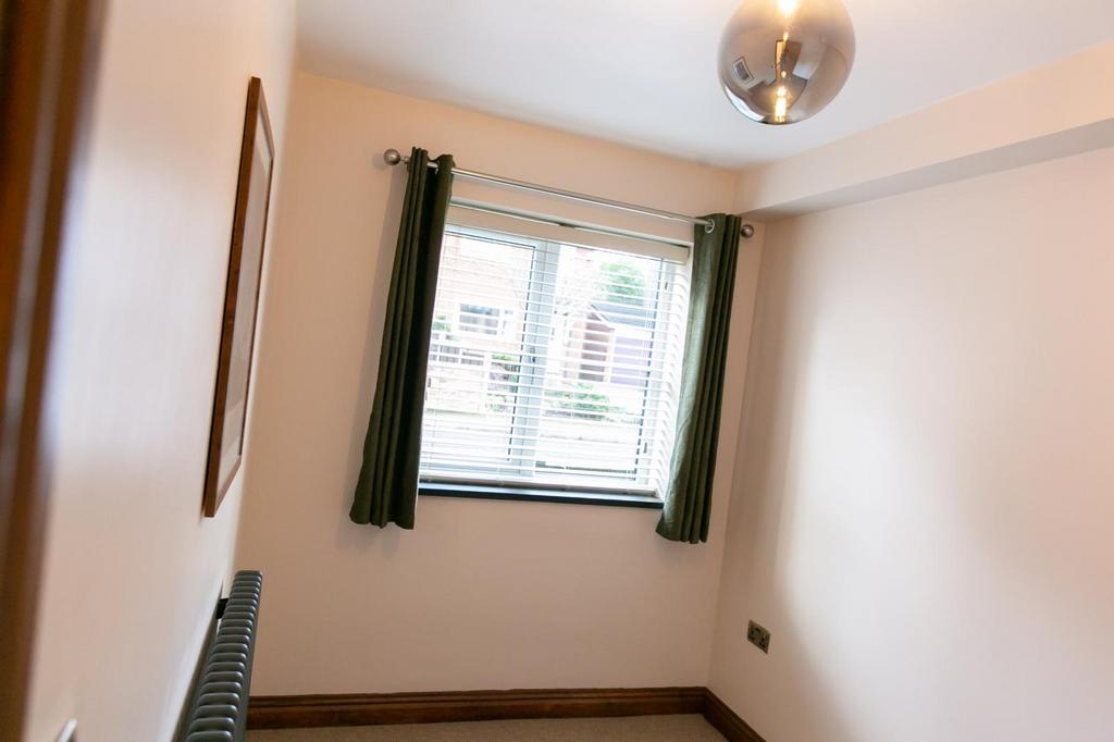 Bedroom 2 2.jpg