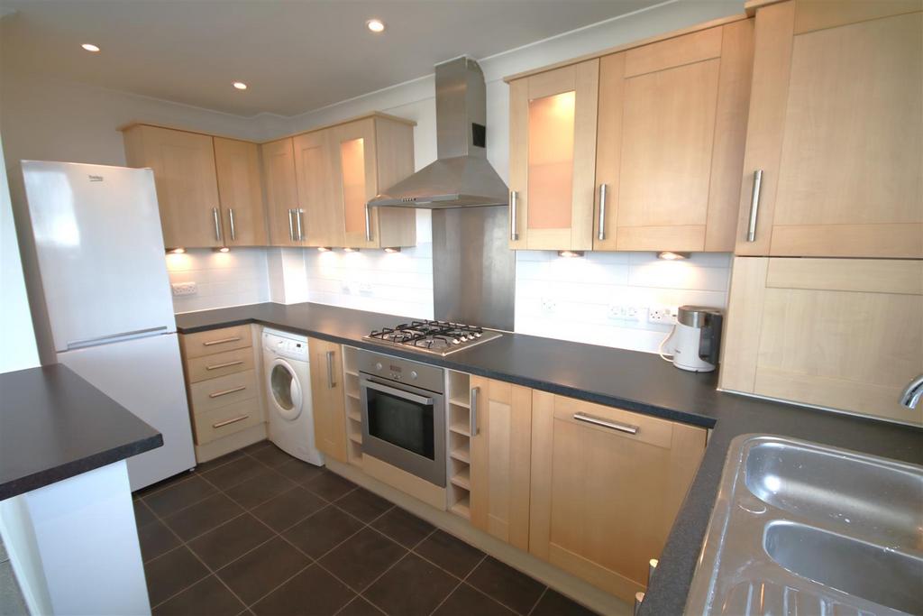 Kitchen b.JPG