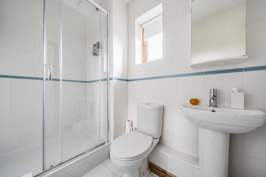 Ensuite.jpg