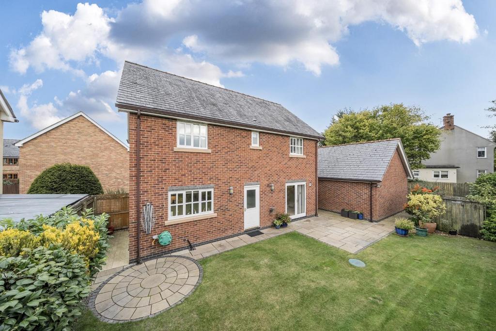 Rear with garden.jpg