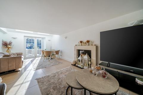 4 bedroom detached house for sale, Oxford Road, Gerrards Cross, Buckinghamshire