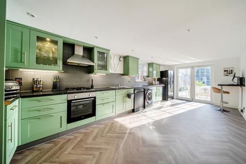 4 bedroom detached house for sale, Oxford Road, Gerrards Cross, Buckinghamshire