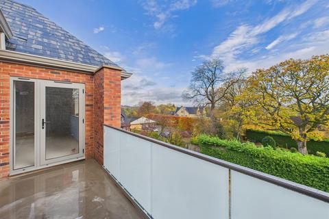2 bedroom apartment for sale, Penthouse Apartment, 2 Vicarage Garden Apartments, Dore, Sheffield, S17 3GX