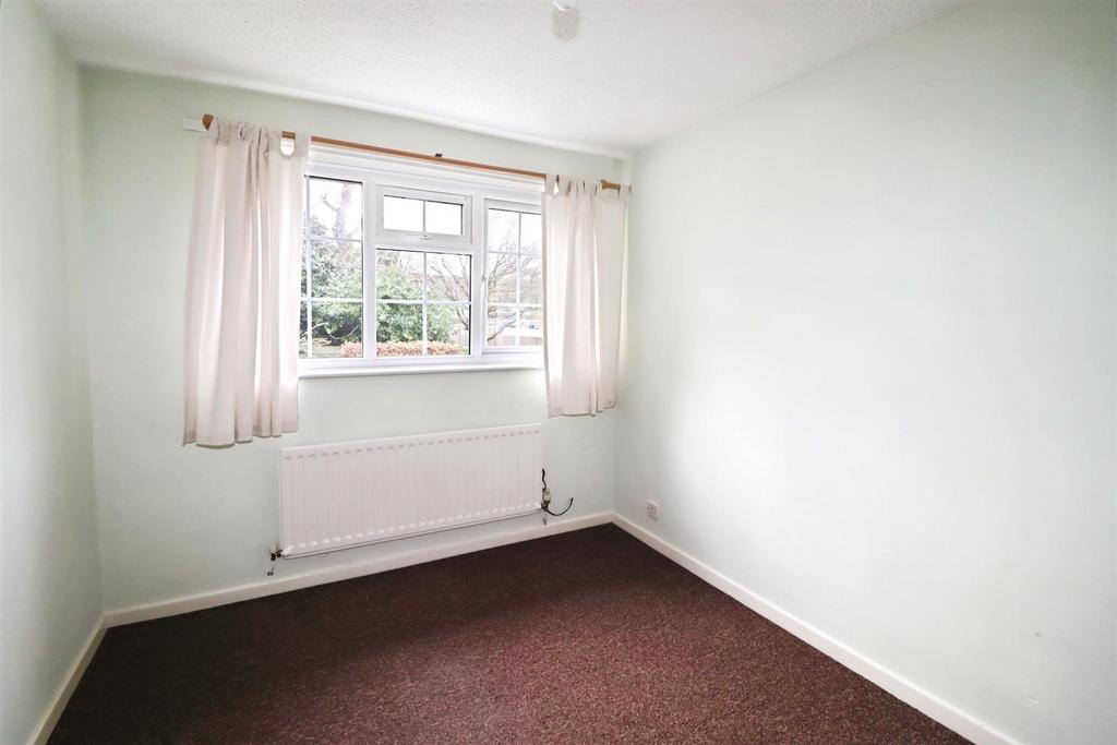 8ebf6248-Bedroom 202.JPG