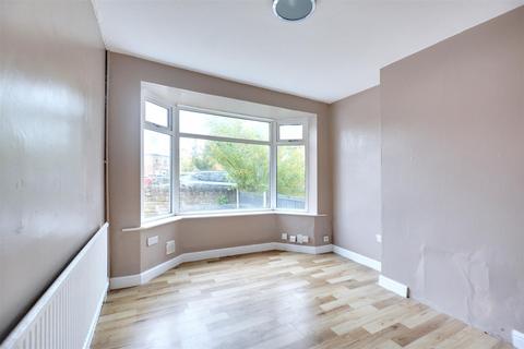 3 bedroom semi-detached house for sale, Maple Avenue, Beeston, Nottingham