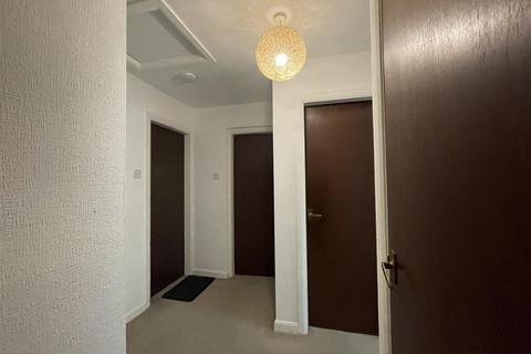 2 bedroom flat for sale, Carisbrooke Court, Stoneygate