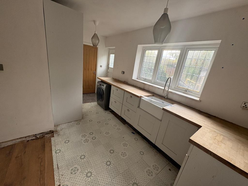 Whats App Image 2025-10-24 At 16.22.48 682f7c78...