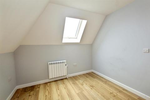 2 bedroom flat to rent, Elm Grove, Eastbourne