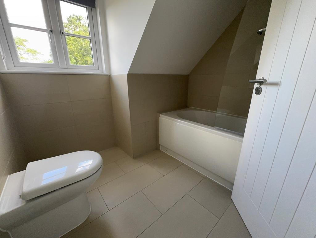 Bath T202507021707.jpg