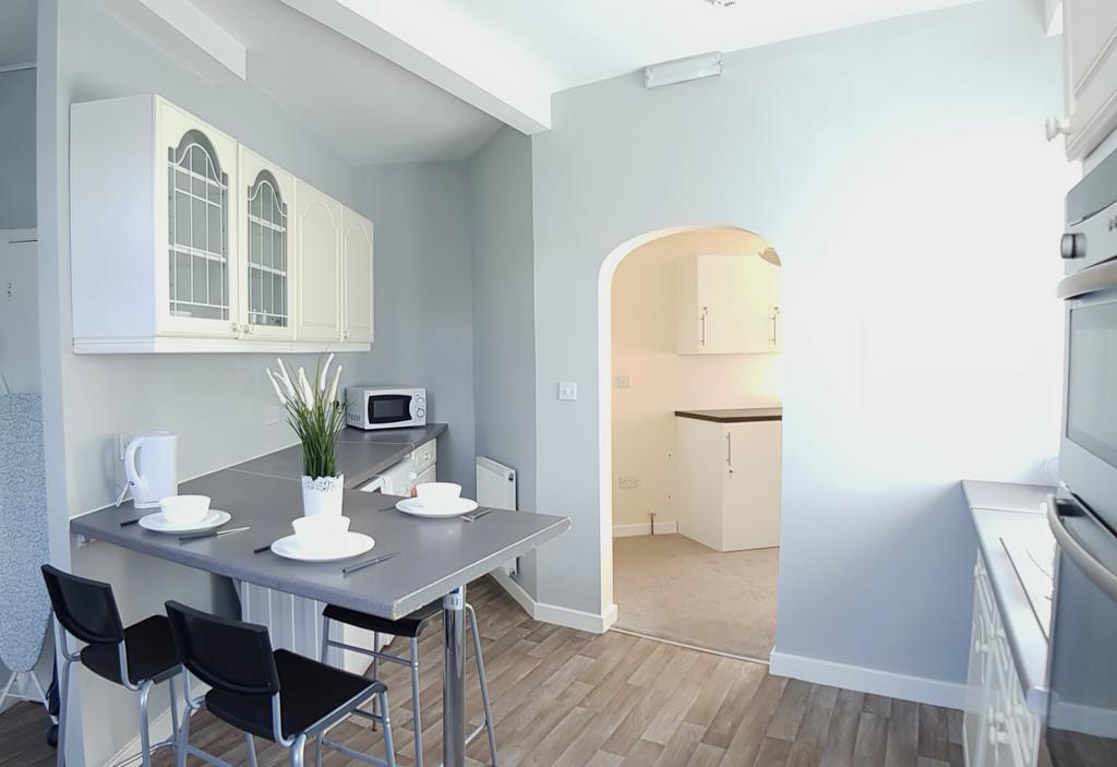 Kitchen 2