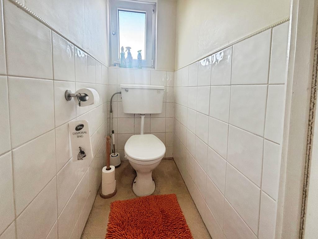 50244e1a-WC 20bathro