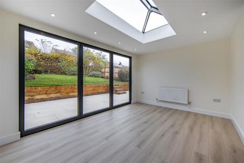 2 bedroom semi-detached bungalow for sale, Ross Way, Red House Farm, NE3