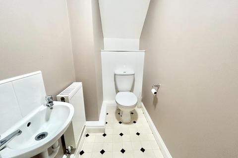 3 bedroom semi-detached house to rent, 3 Bed End-Terraced House, Main Street, Foxholes, Driffield, YO25 3QU