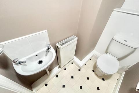 3 bedroom semi-detached house to rent, 3 Bed End-Terraced House, Main Street, Foxholes, Driffield, YO25 3QU