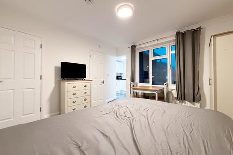 undefined, Kingsley Road, Hounslow, TW3