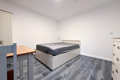 undefined, Kingsley Road, Hounslow, TW3