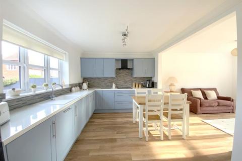 2 bedroom detached house for sale, Markhams Orchard, Grimsby