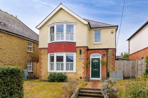 4 bedroom detached house for sale, Canterbury Road, Lyminge, CT18