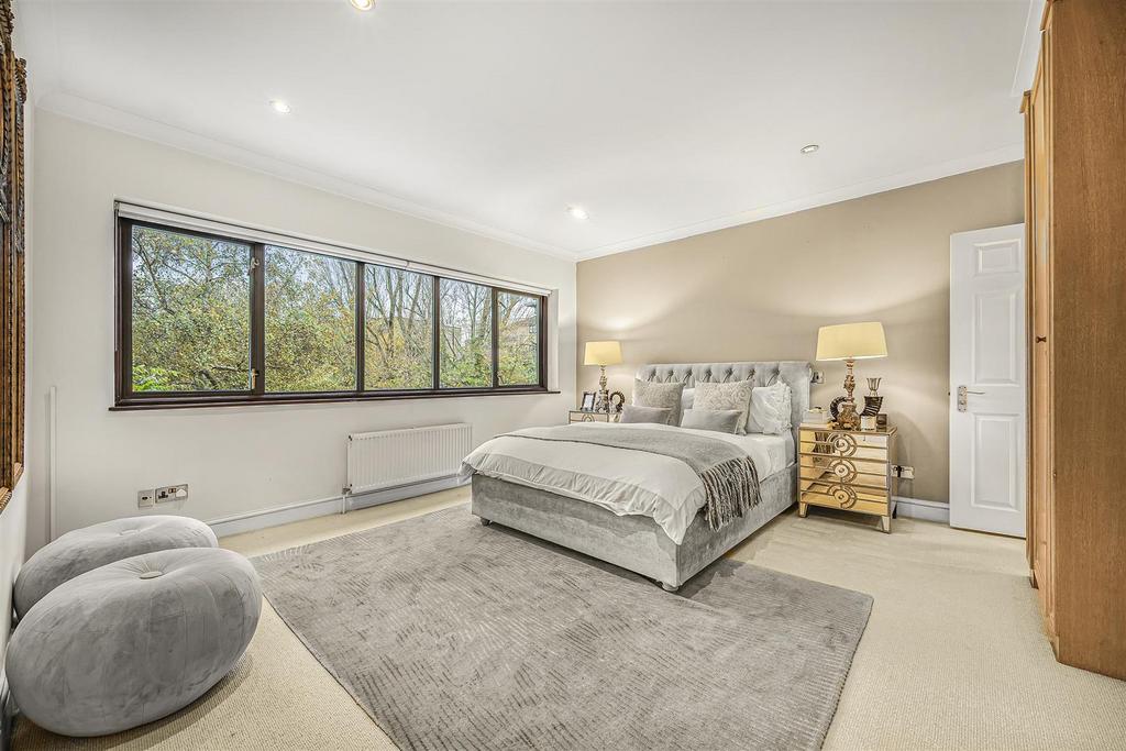 BEDROOM1a.jpg