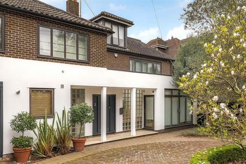 West Heath Gardens, Hampstead, NW3