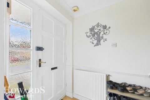 undefined, Wharfedale, Lowestoft