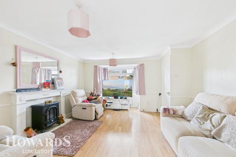 undefined, Wharfedale, Lowestoft