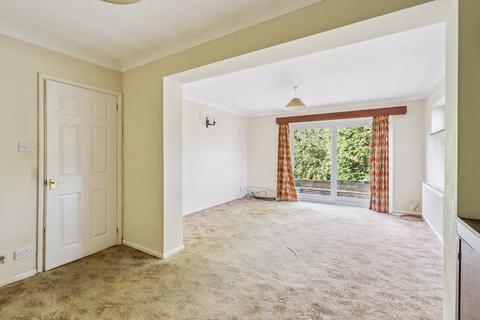 3 bedroom chalet for sale, Chiltern Road, Ballinger