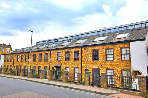 Office to rent, 58-64A Webbs Rd London SW11 6SF