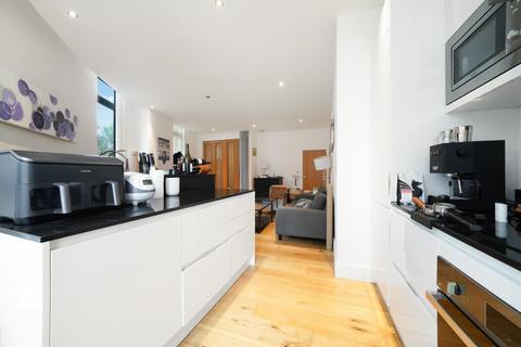 3 bedroom apartment for sale, Seager Place, London
