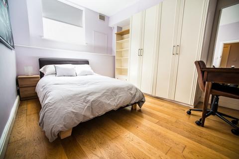 6 bedroom terraced house to rent, Wellington Terrace, Arundel Street, Nottingham, Nottinghamshire, NG7 1NH