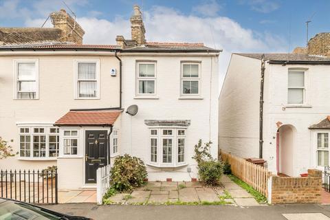 3 bedroom house for sale, Steele Road, Old Isleworth TW7