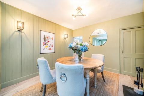 3 bedroom house for sale, Steele Road, Old Isleworth TW7